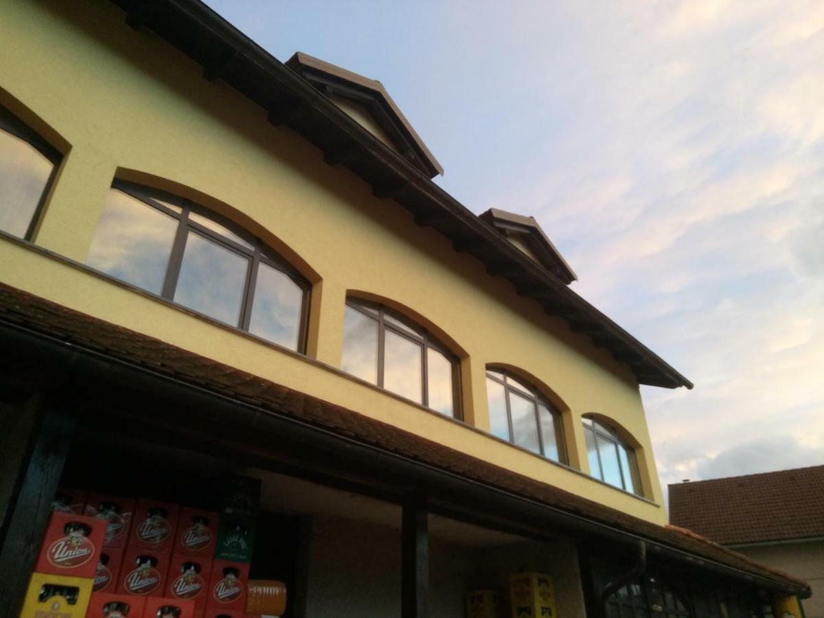Hotel Gostilna Ulcar Ig Exterior foto
